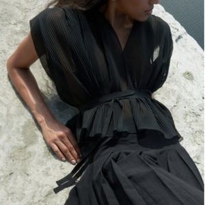 Daniella Kallemeyer top.